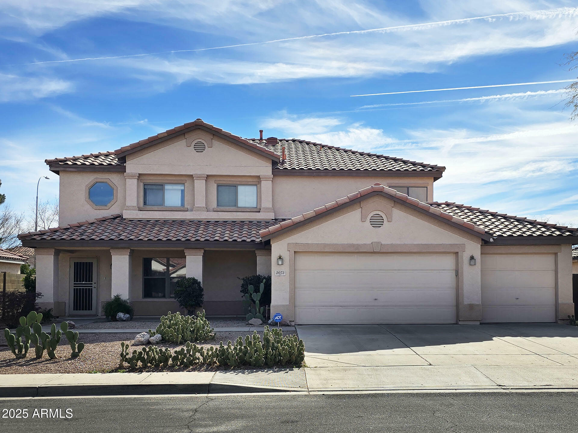 Property Photo:  2073 E Wildhorse Drive  AZ 85286 