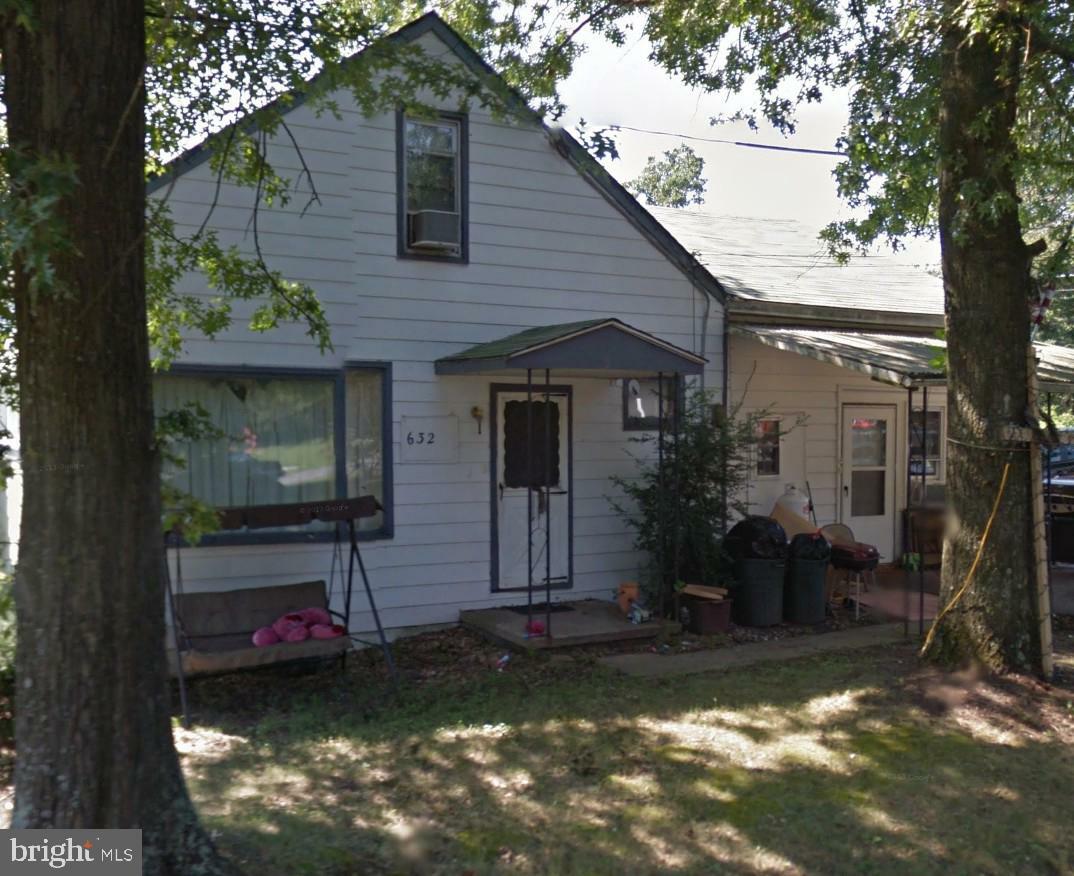 Property Photo:  632 Front Street  PA 17053 