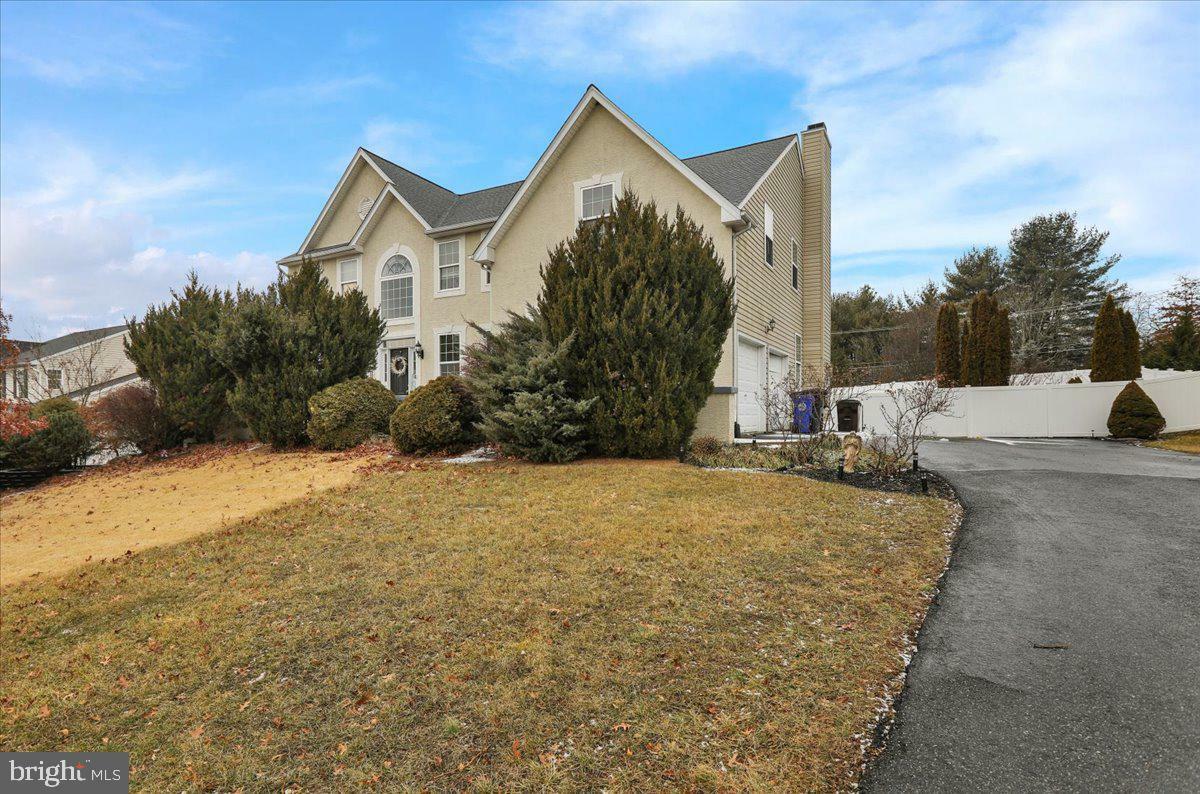 Property Photo:  209 N Shadybrooke Drive N  PA 19518 