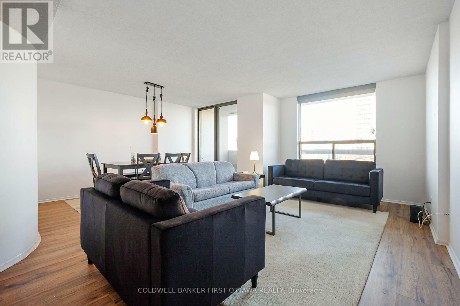 Photo de la propriété:  200 Lafontaine Avenue 305  ON K1L 8K8 