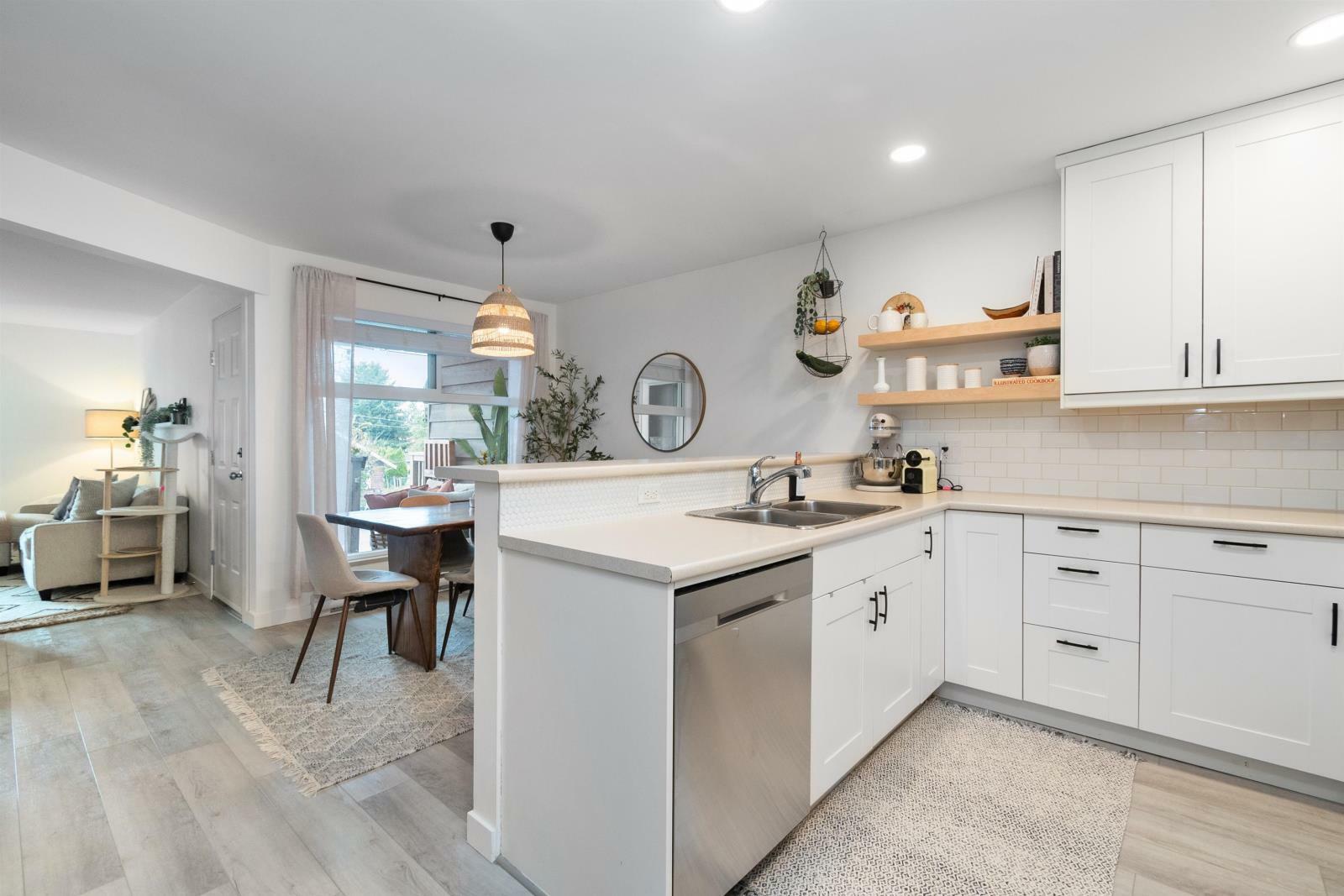 Photo de la propriété:  45720 Victoria Avenue 4  BC V2P 2T5 