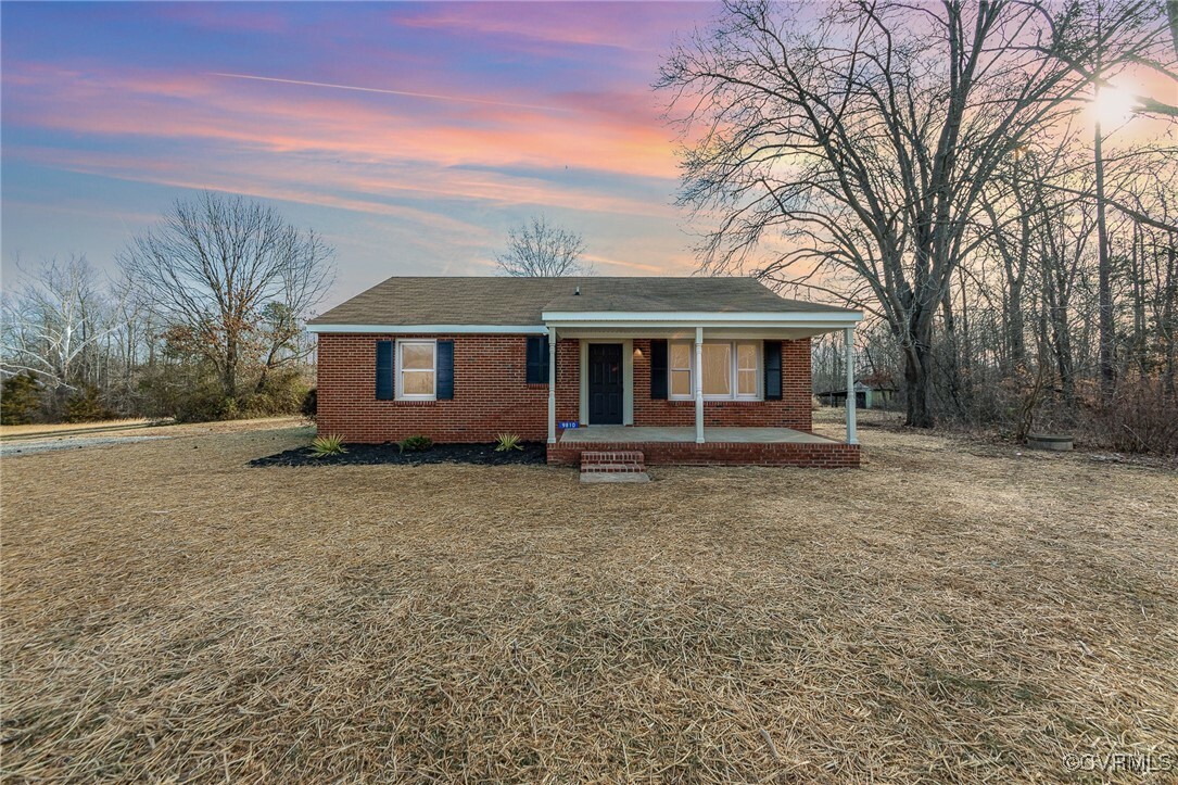Property Photo: 9810 Cross County Road VA 23117