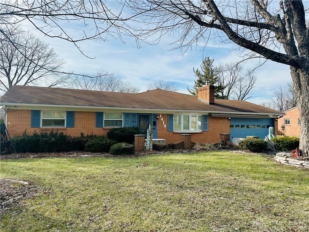 Property Photo:  1419 Quail Lane  OH 45434 