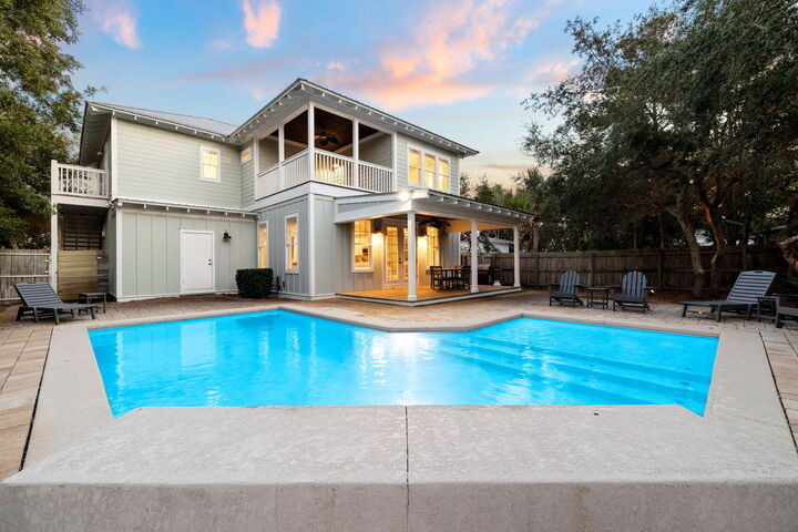 Property Photo: 131 Clareon Drive FL 32461
