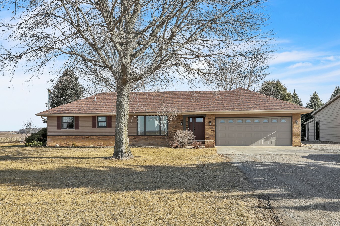 Property Photo:  10576 T14 Highway S  IA 50232 