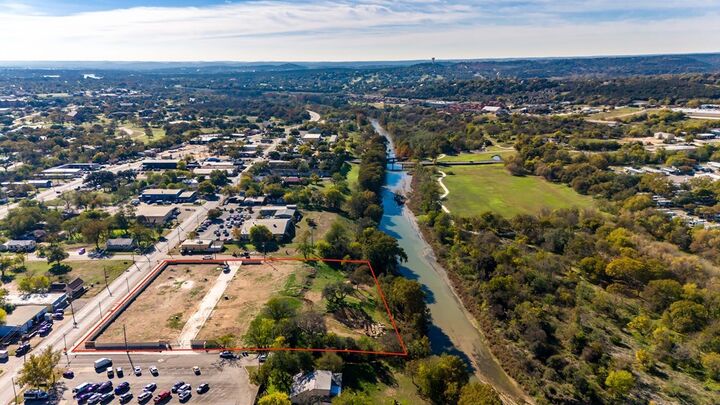 Property Photo:  1311 #7 Water St  TX 78028 