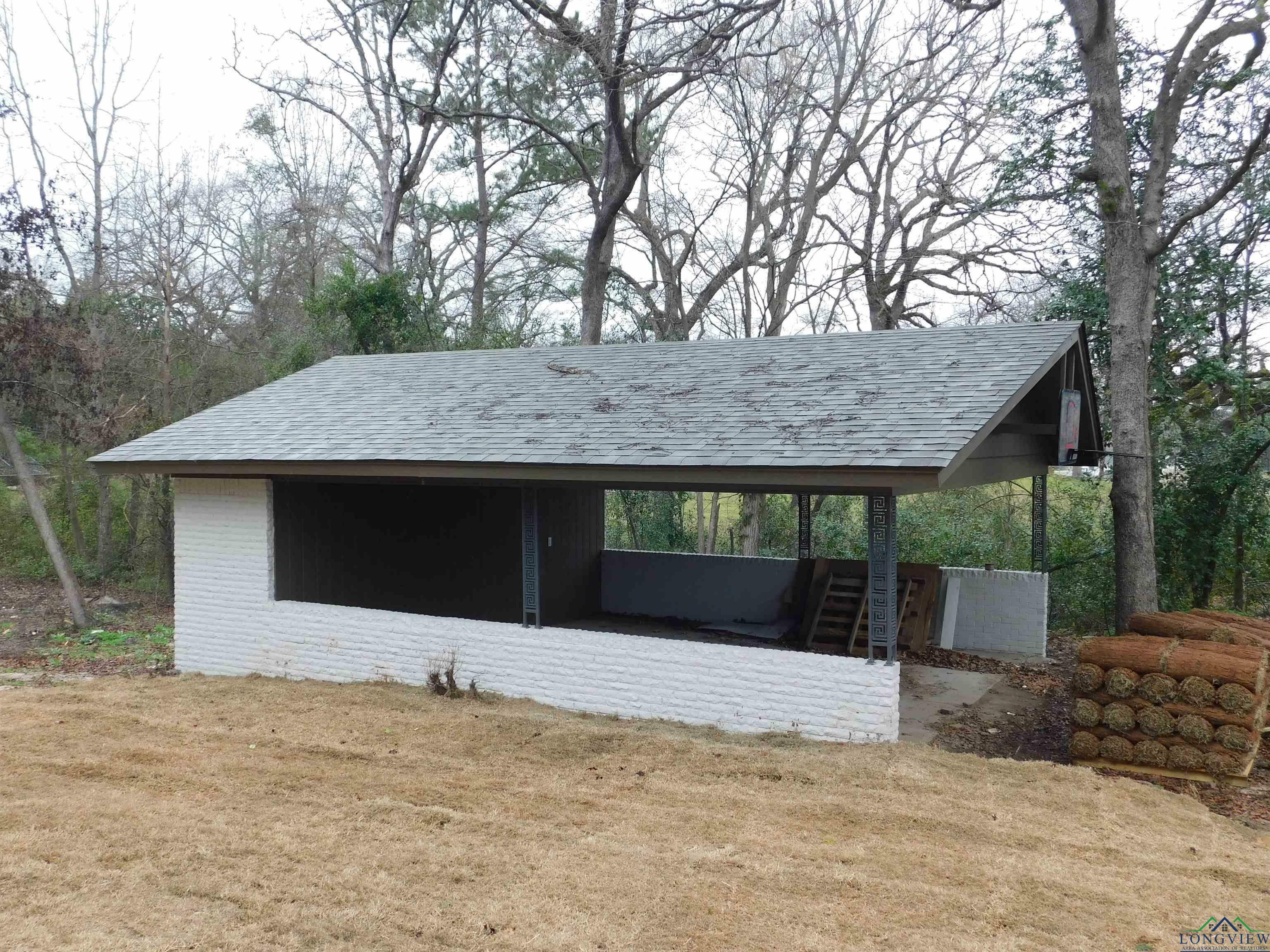 Property Photo: 6258 Hwy 37 TX 75773