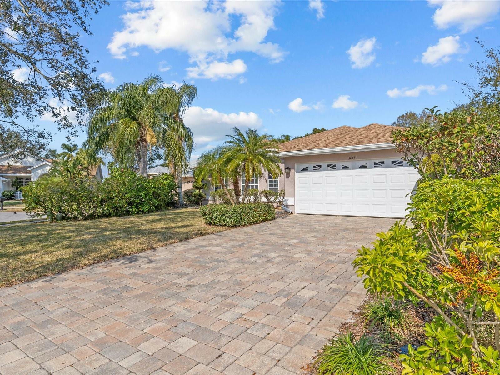 Property Photo:  805 Anchors Way  FL 34689 