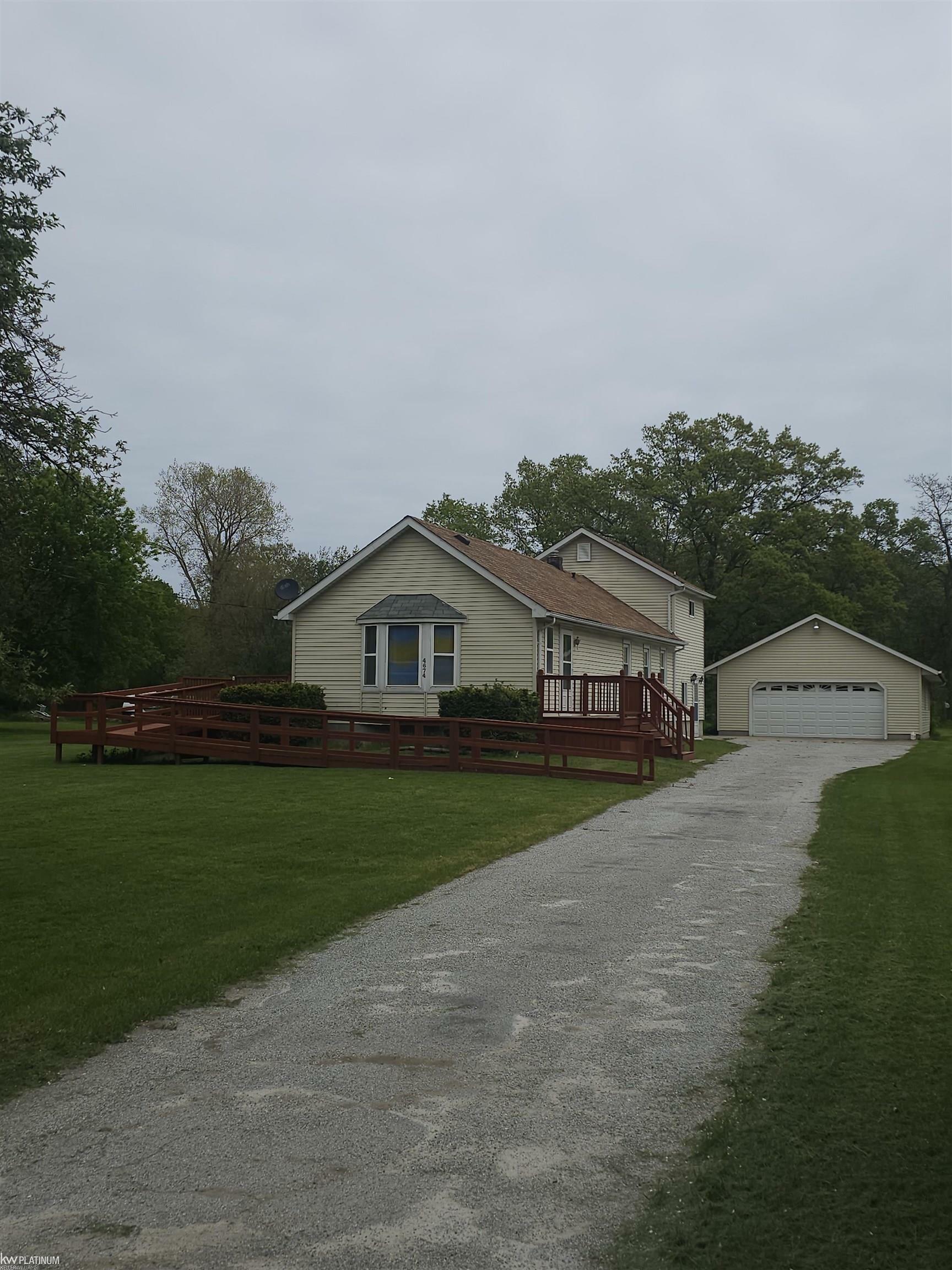 Property Photo: 4674 Meadowlawn Drive MI 48059