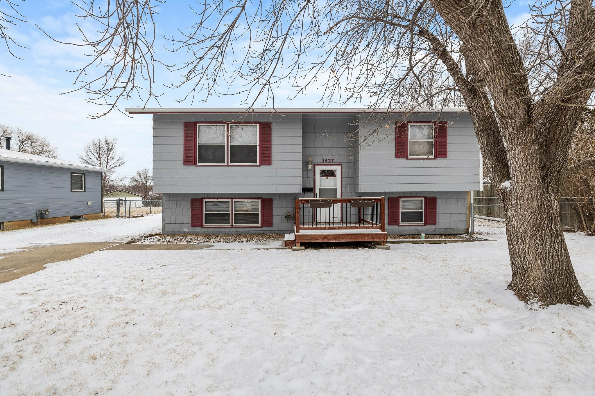 Property Photo:  1427 Racine Street  SD 57701 