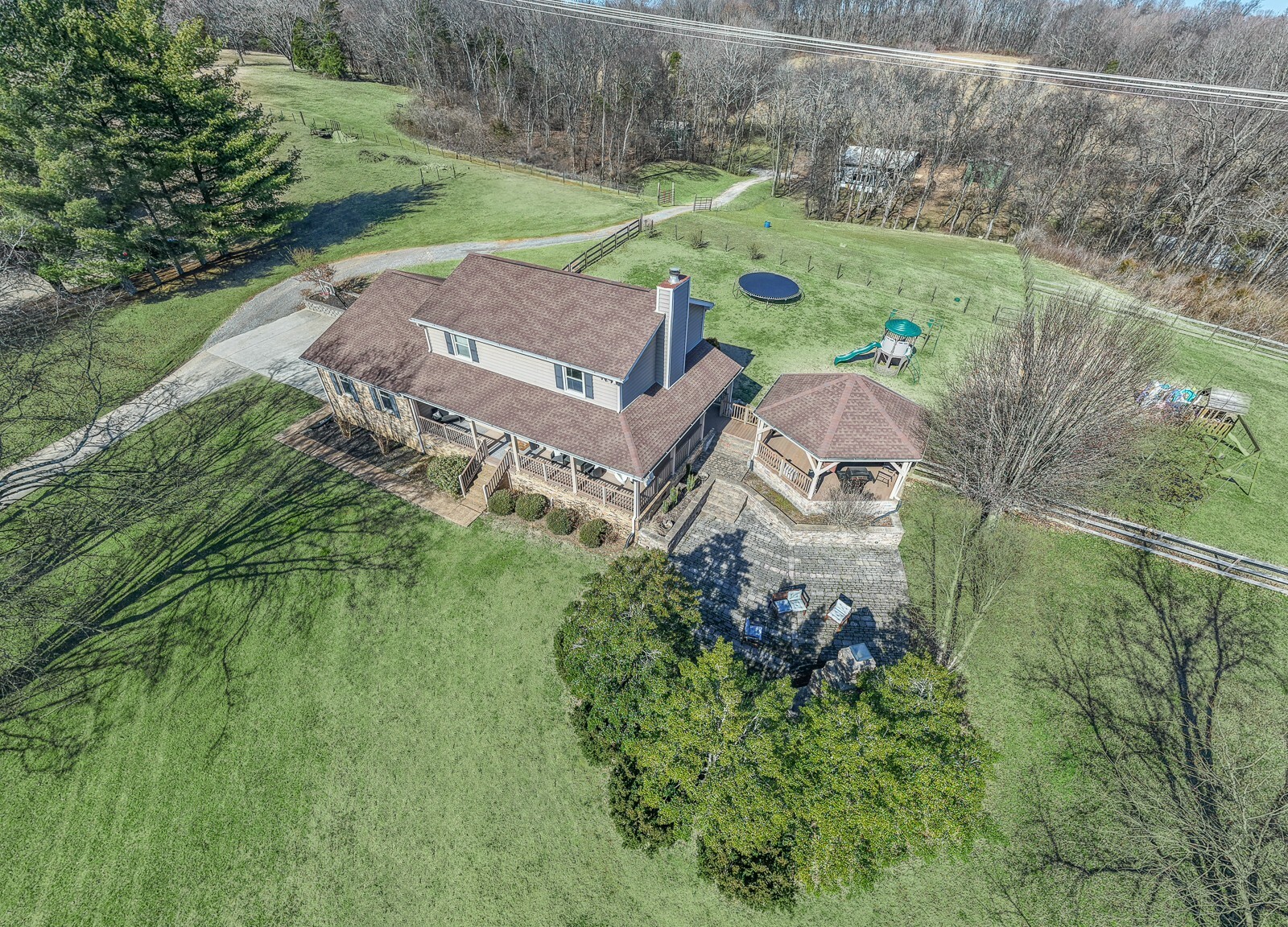 121 Ridgemar Trl  Hendersonville TN 37075 photo