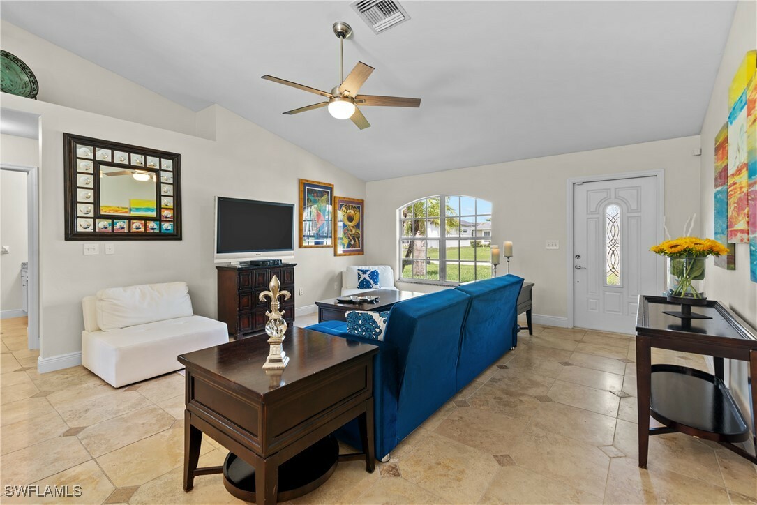 Property Photo:  2586 SW 27th Street  FL 33914 