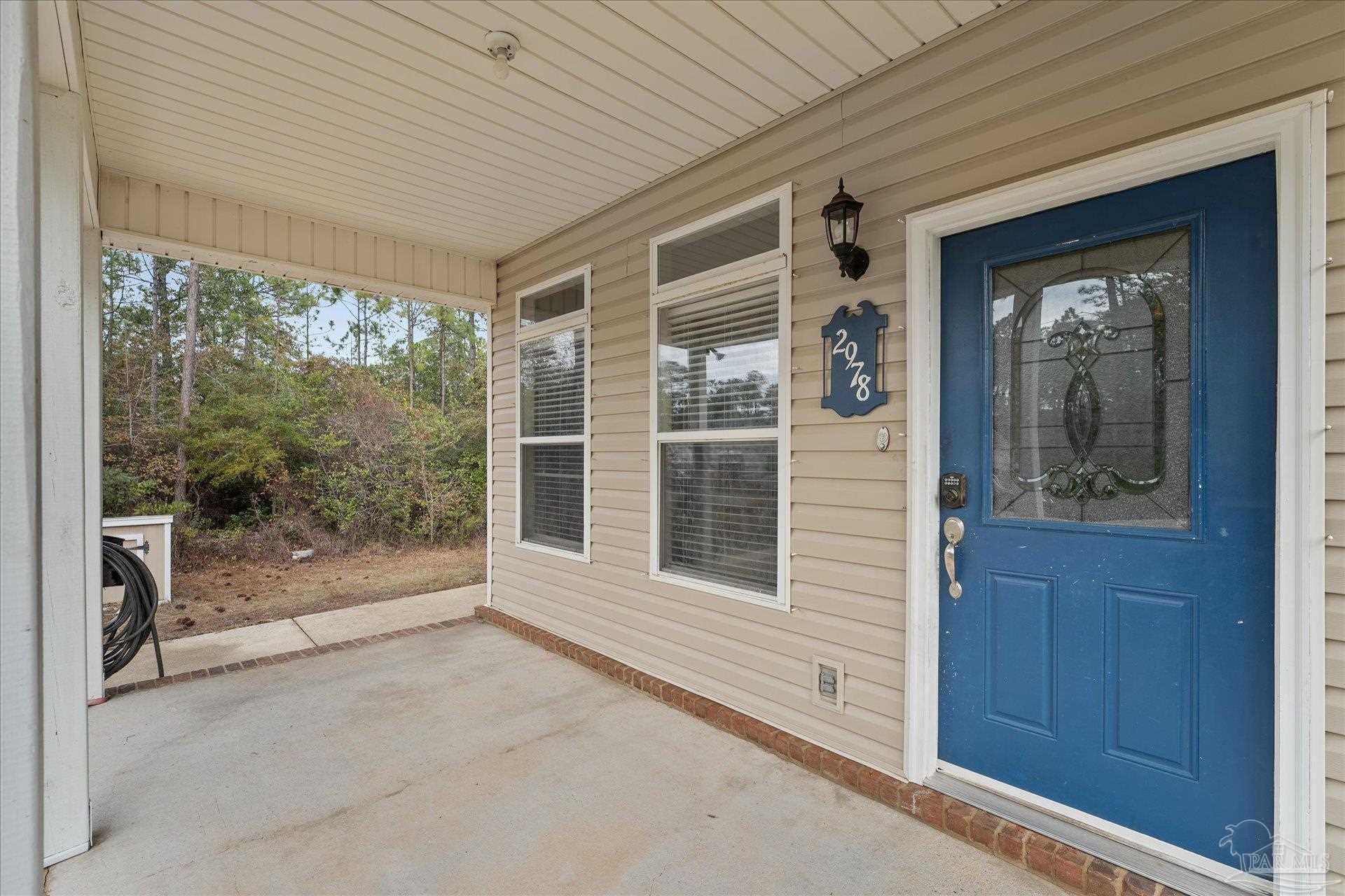 Property Photo:  2978 N 35th Ave  FL 32583 
