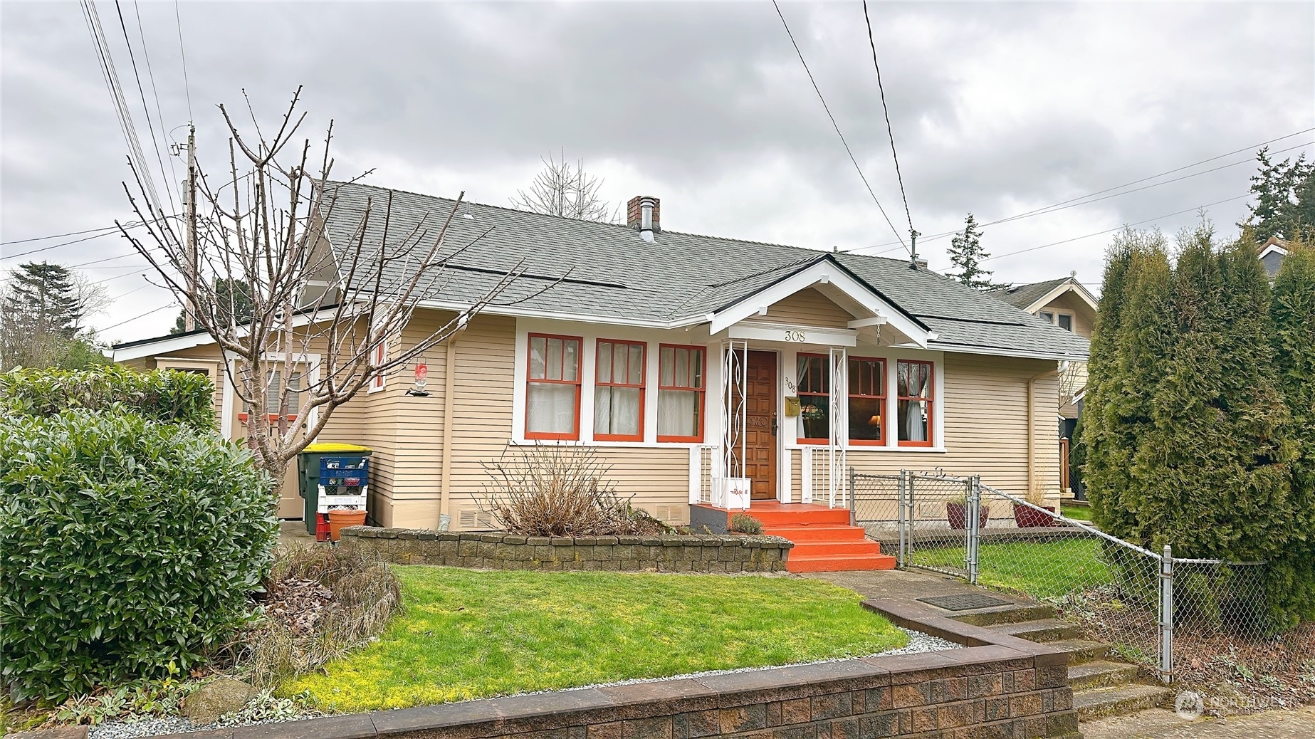 Property Photo:  308  Carolina Street  WA 98225 