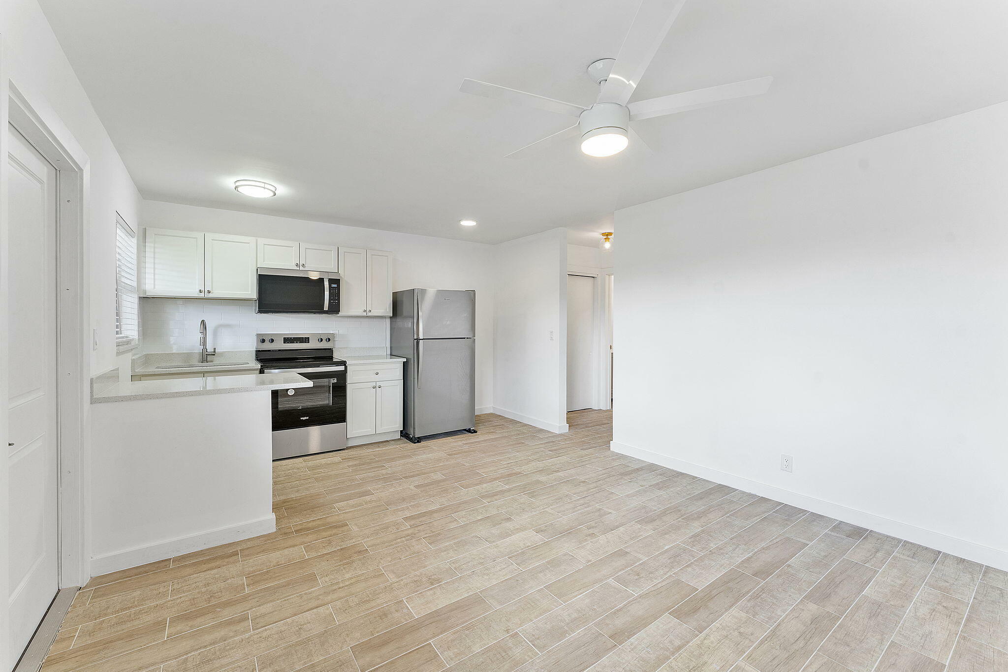 Property Photo:  525 S Broadway Street M  FL 33462 