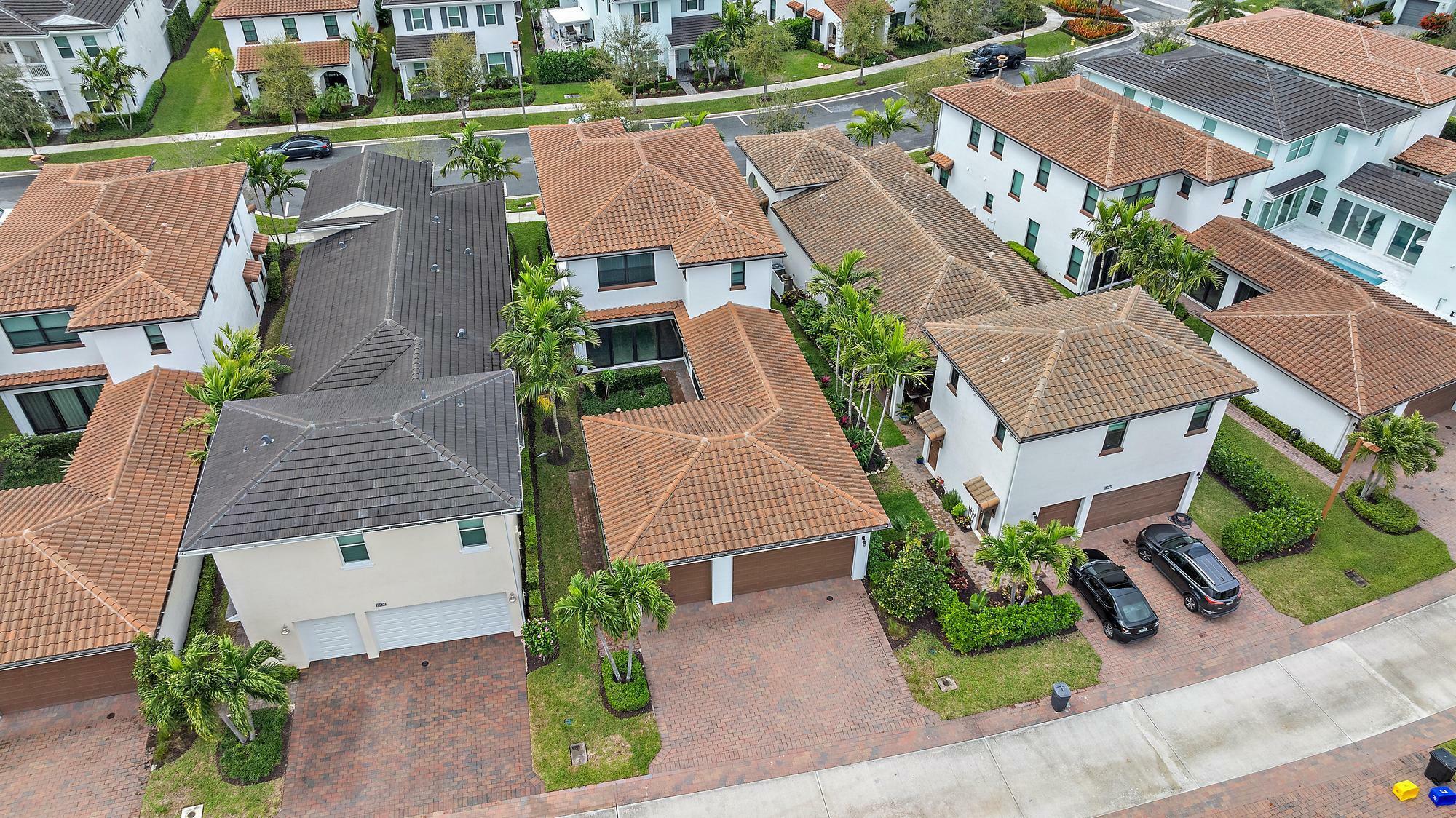 Property Photo: 13636 Dumont Road FL 33418