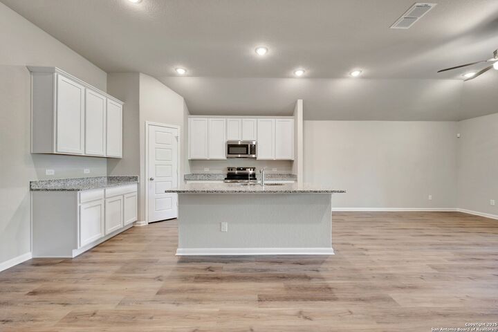 Property Photo:  21215 Jordans Ranch Way  TX 78264 