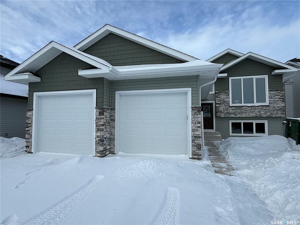 818 Weir Crescent  Warman SK S0K 4S0 photo