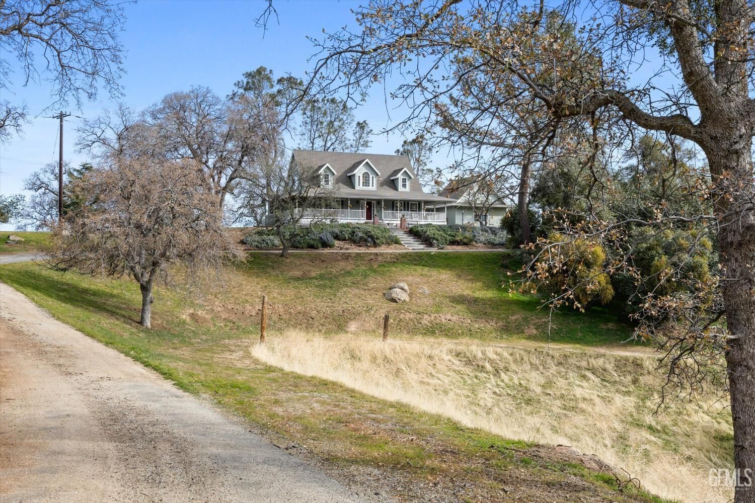 Property Photo: 27612 Buckeye Canyon Rd CA 93531