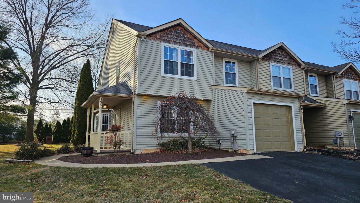 Property Photo:  144 Mulberry Drive  PA 18966 