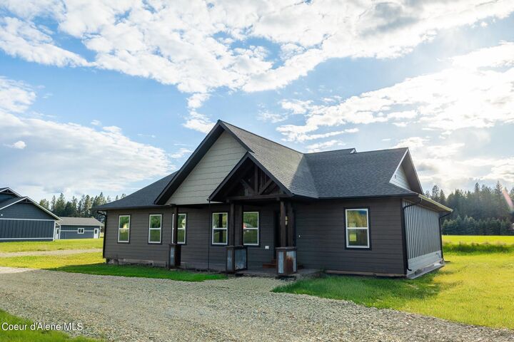 454 S Division St  Moyie Springs ID 83845 photo