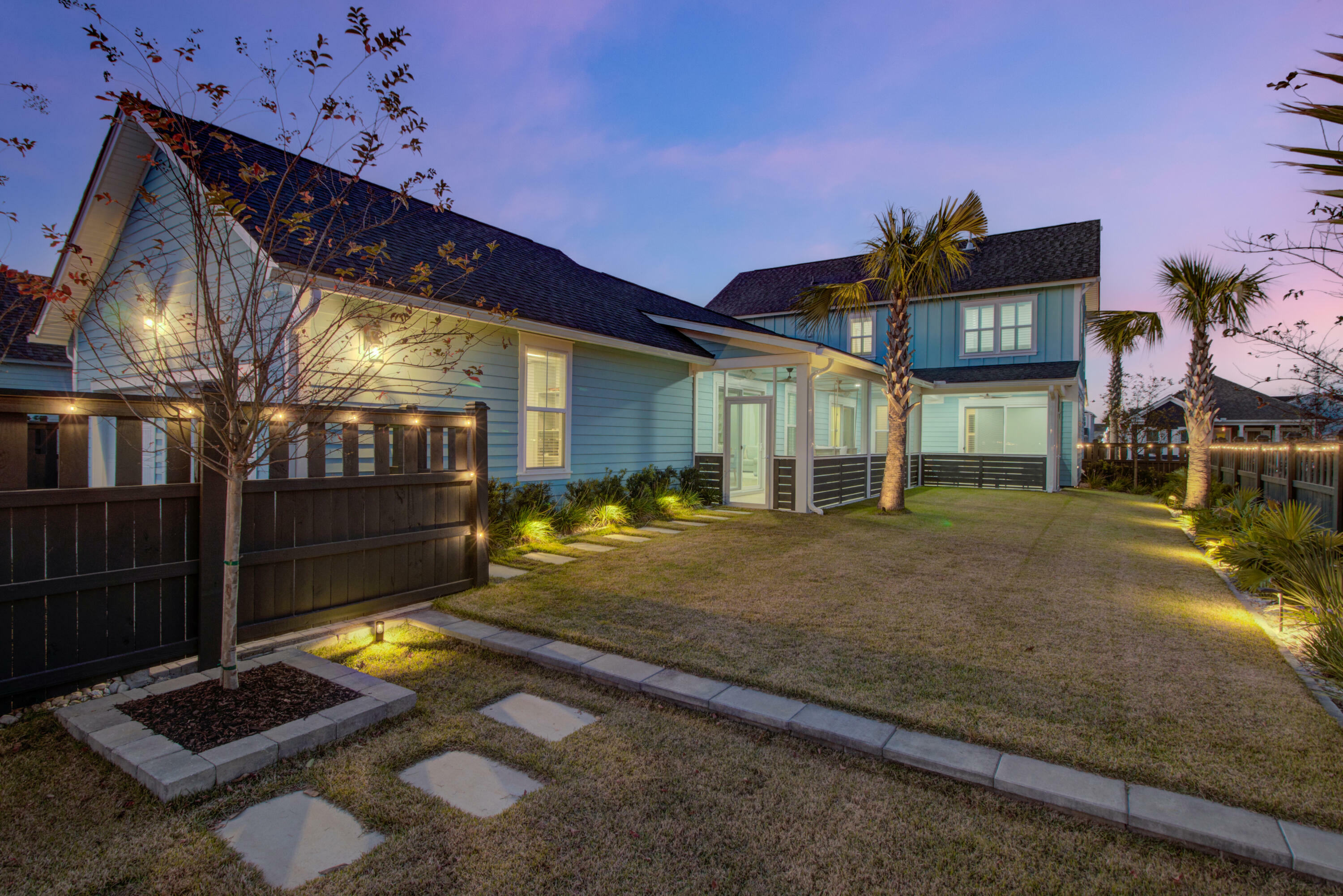 Property Photo:  711 Blueway Avenue  SC 29486 