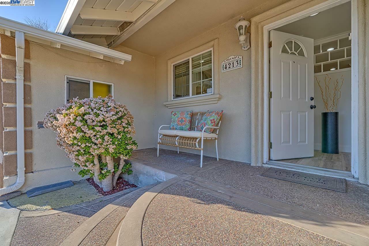 Property Photo:  4213 Crestwood St  CA 94538 