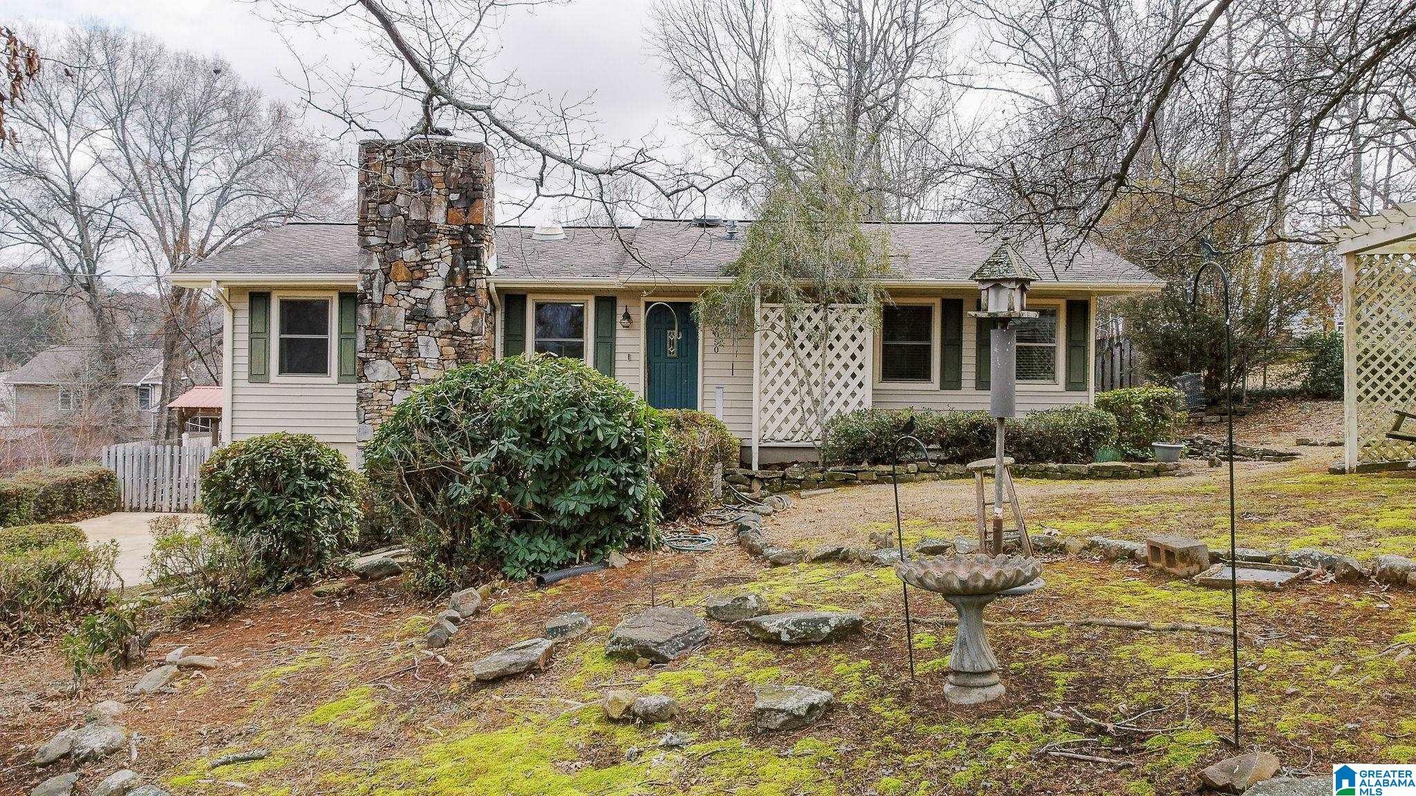 Property Photo: 2050 Canterbury Square AL 36207