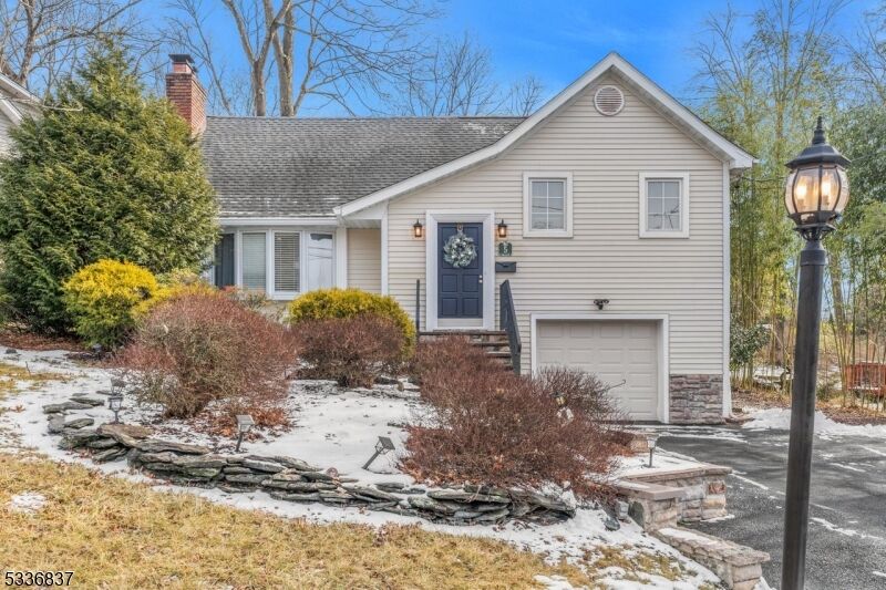 Property Photo:  5 Summit Dr  NJ 07470 