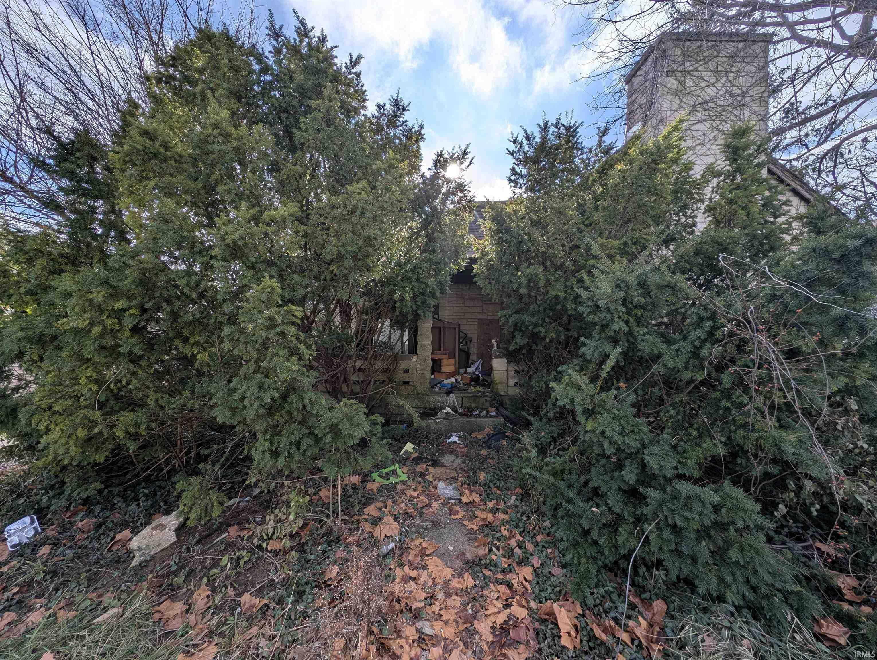 Property Photo:  913 W 11th Street  IN 47404 