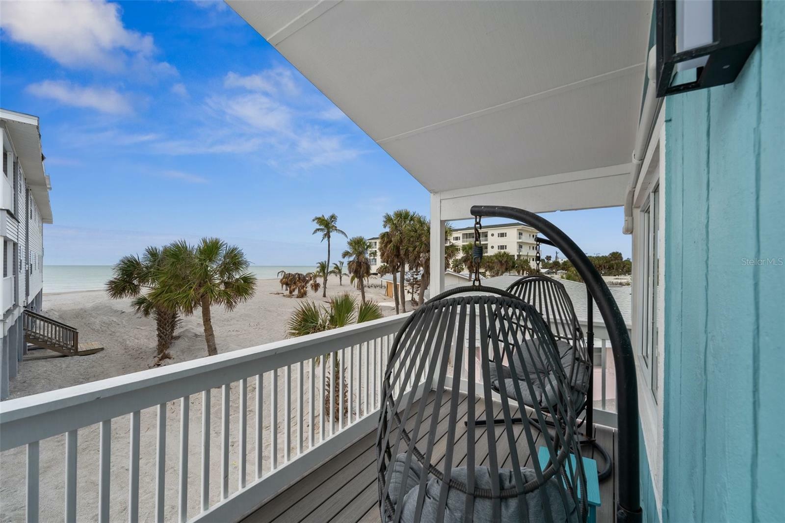 Property Photo: 2726 N Beach Road FL 34223