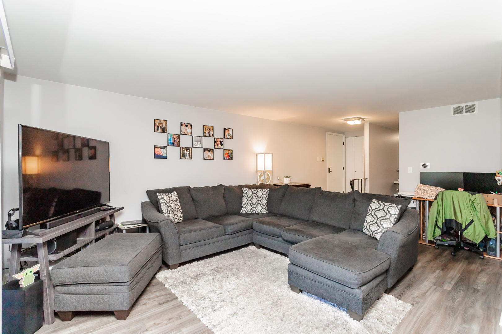 Property Photo:  5826 Doe Circle 1-5  IL 60559 