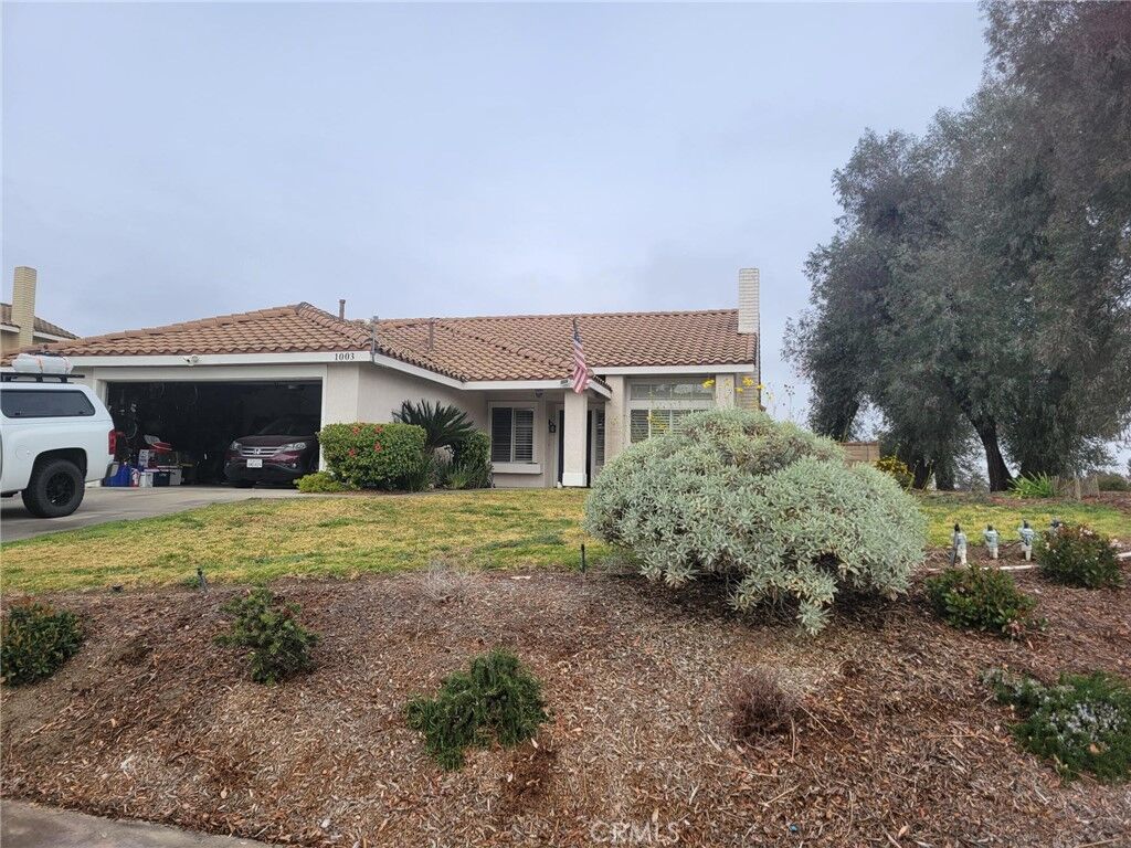 Property Photo:  1003 Clearwood Avenue  CA 92506 