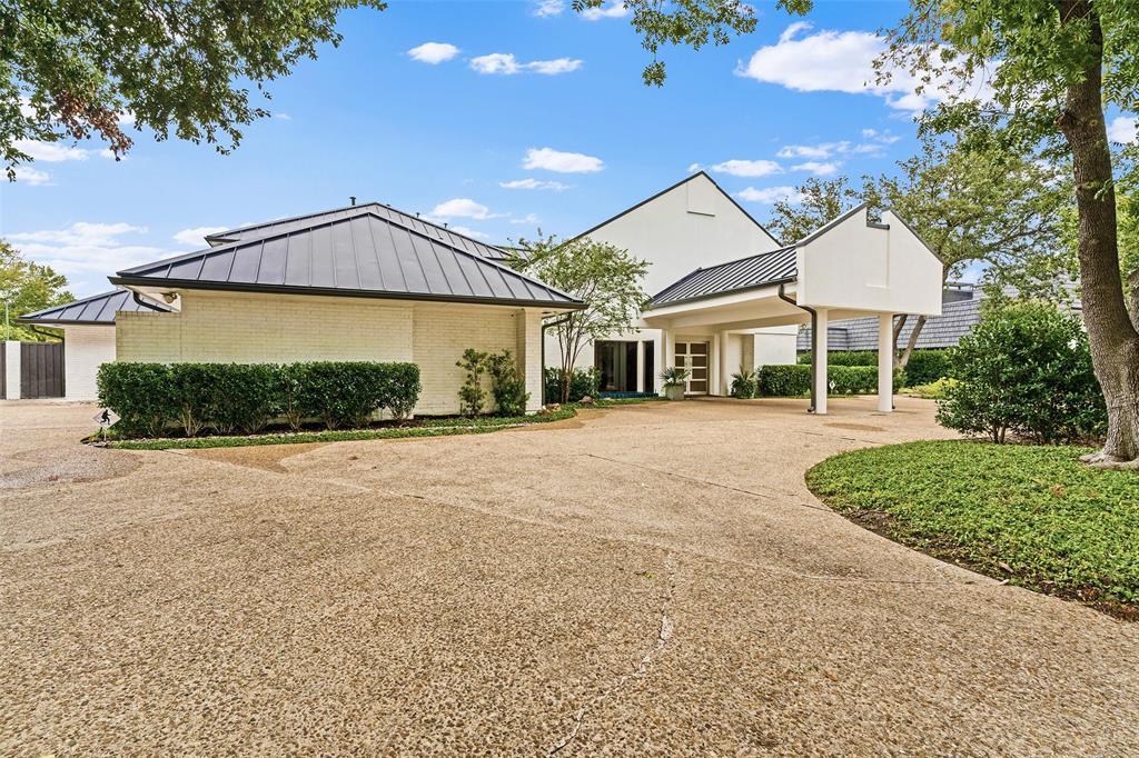 Property Photo: 6018 Rose Grove Court TX 75248