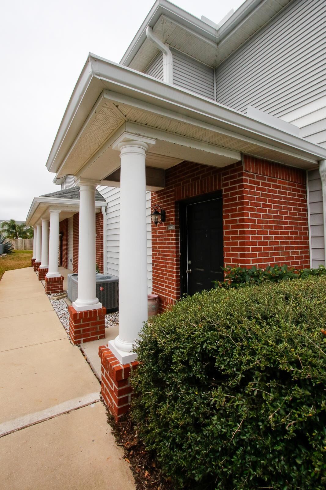 Property Photo:  21201 Harbour Vista Cir  FL 32080