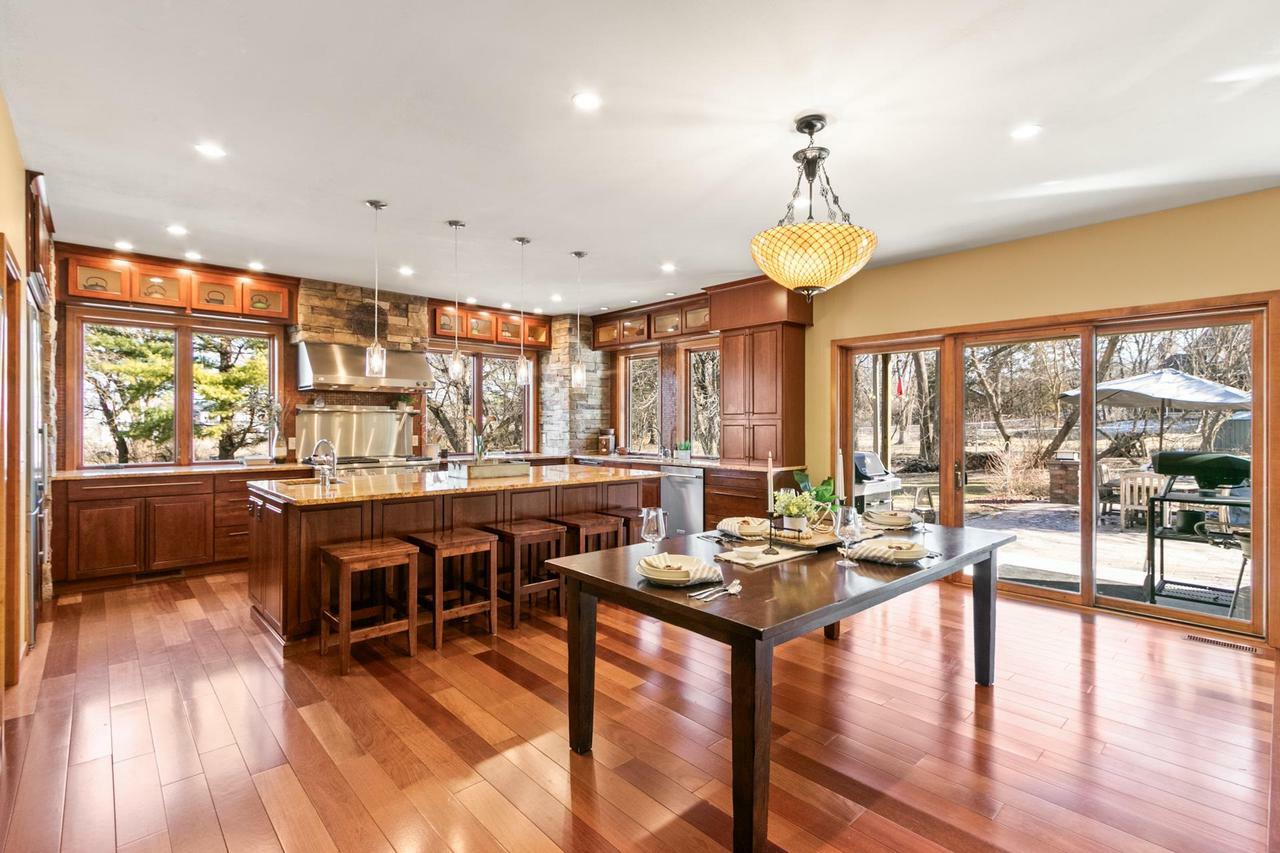 Property Photo:  255 Indian Mound Parkway  WI 53190 