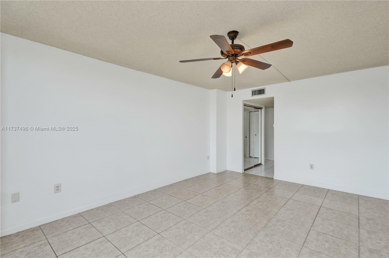 Property Photo:  2851 NE 183rd St 411E  FL 33160 