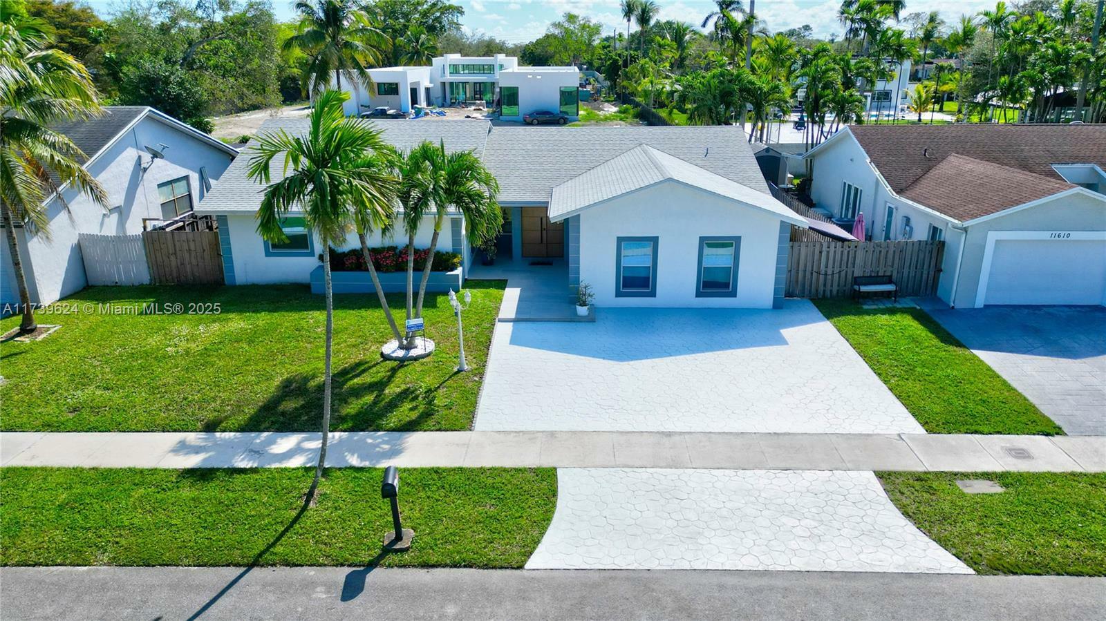 11580 SW 92nd St  Miami FL 33176 photo