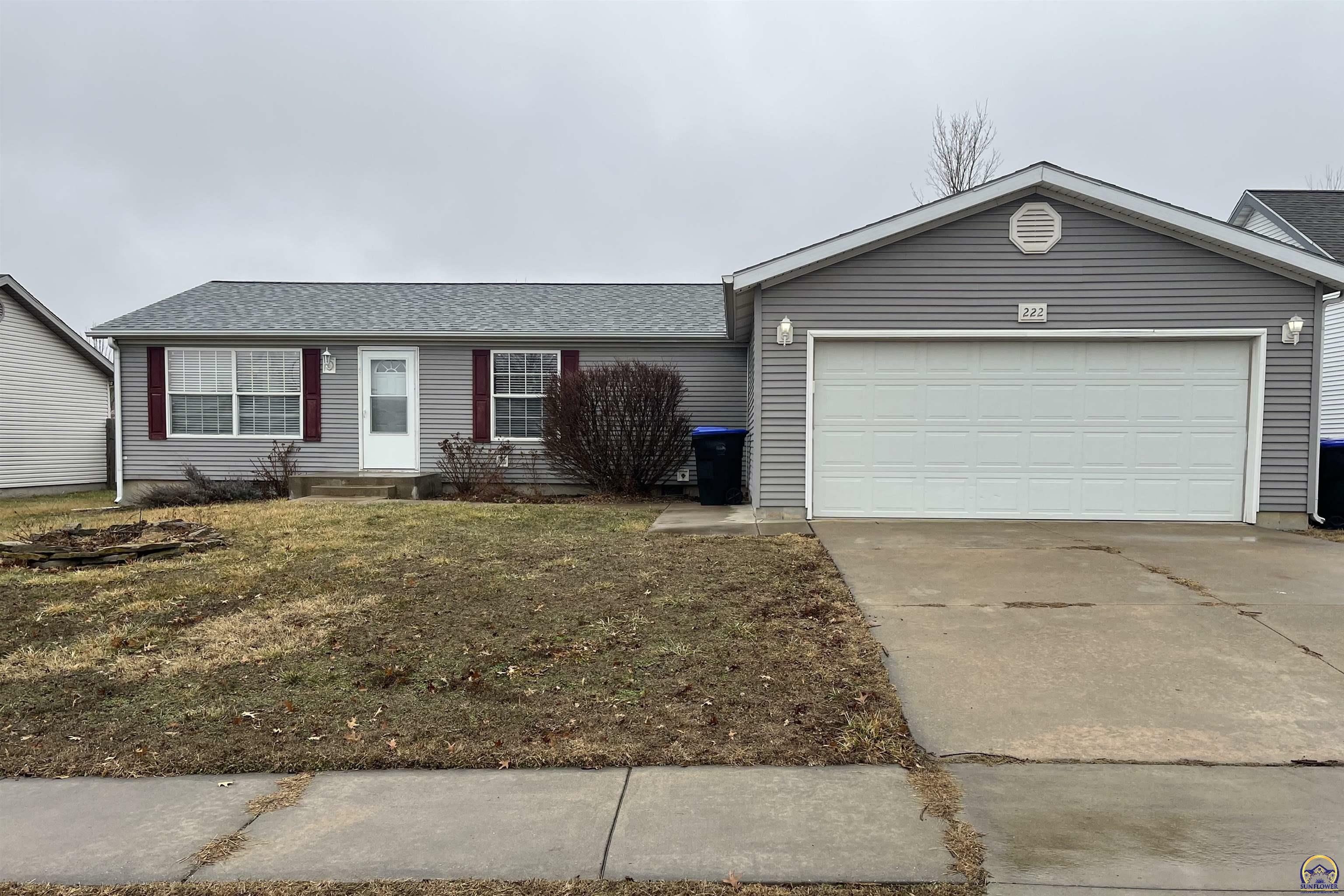 Property Photo: 222 SE 44th Ter KS 66609