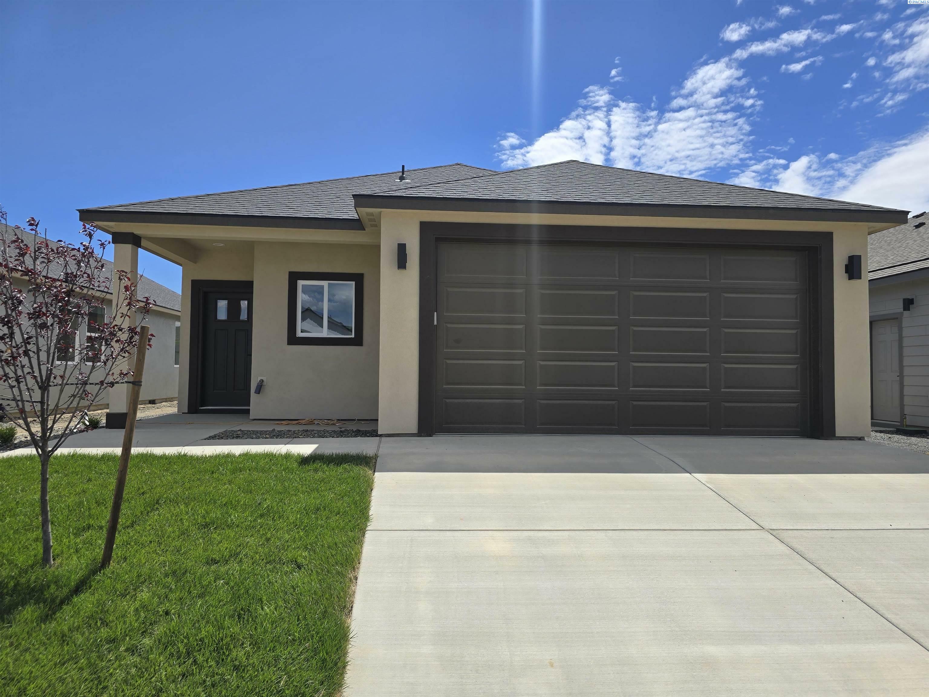 Property Photo:  3593 Stardust St.  WA 99352 