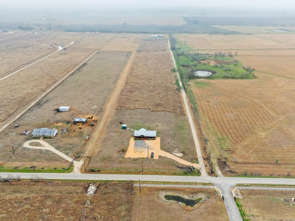 Property Photo: 1355 Scull Road TX 78666