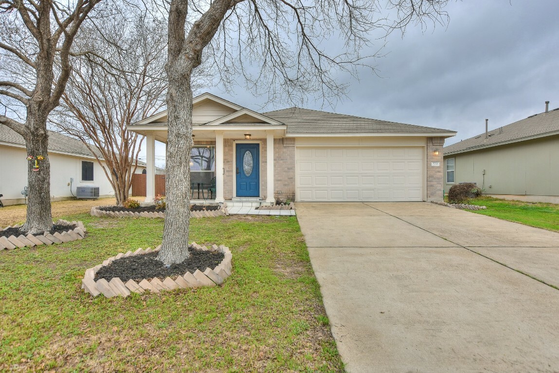 Property Photo:  2718 Summerwalk Place  TX 78665 