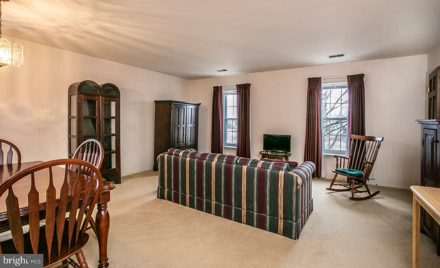 Property Photo:  1101 Jefferson Court B  PA 19446 