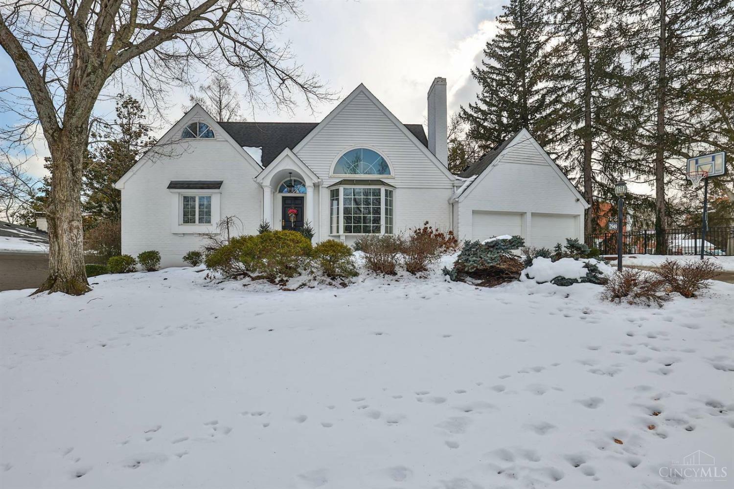 Property Photo:  2949 Pineridge Avenue  OH 45208 