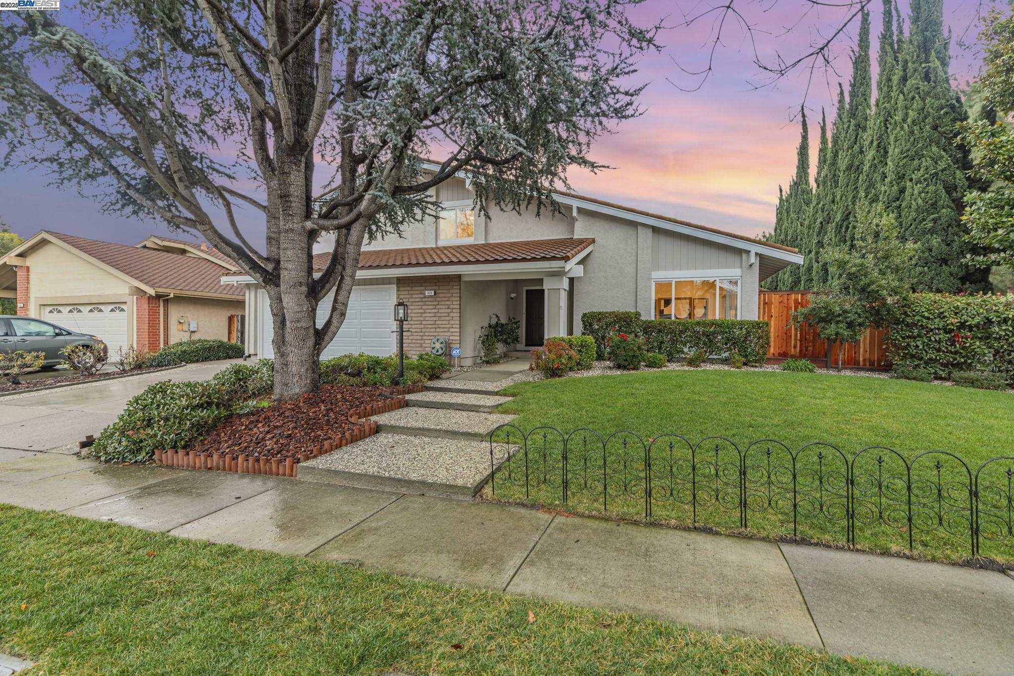 Property Photo:  820 Optimo Ave  CA 94539 