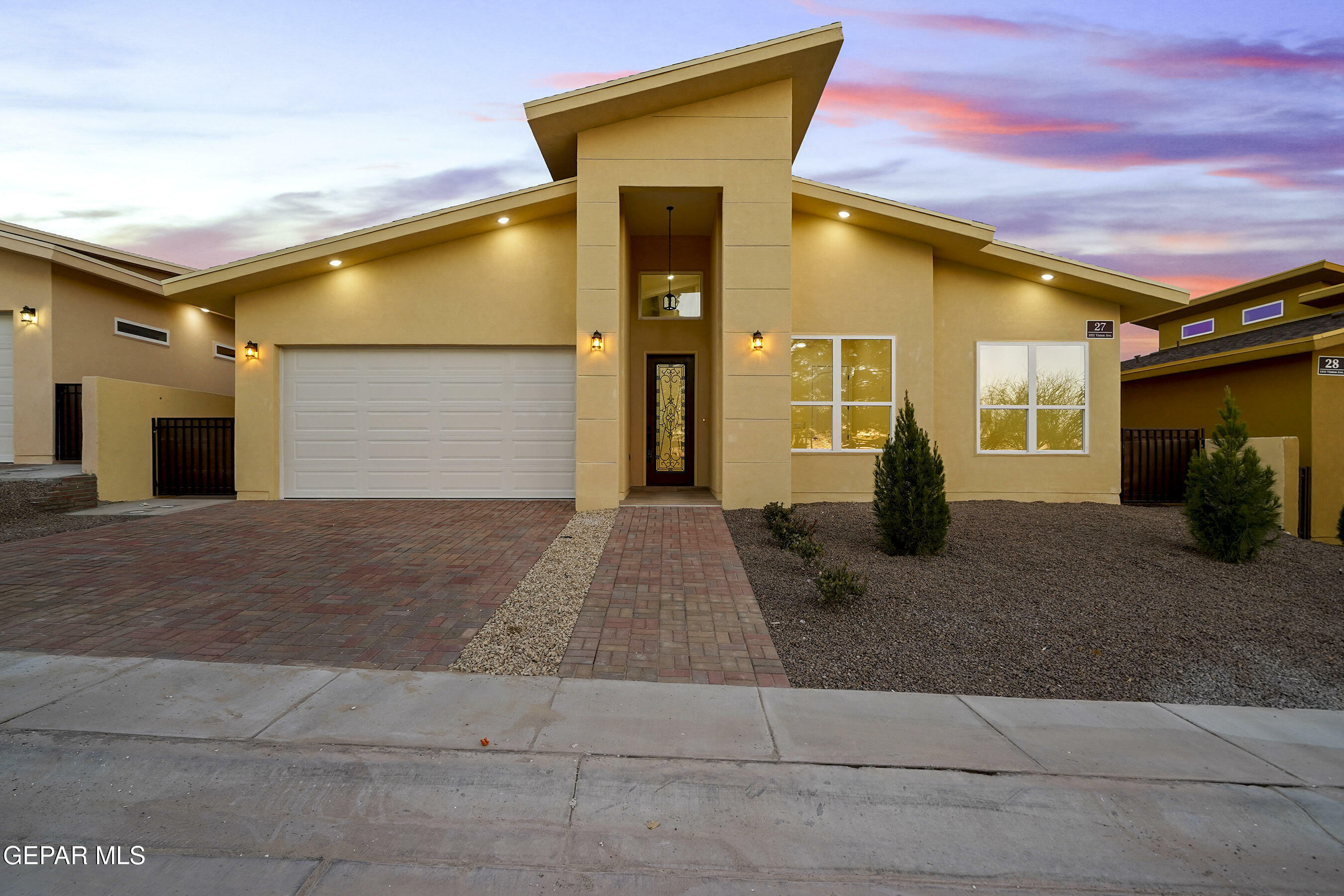 Property Photo: 1031 Vinton Avenue 27 TX 79835