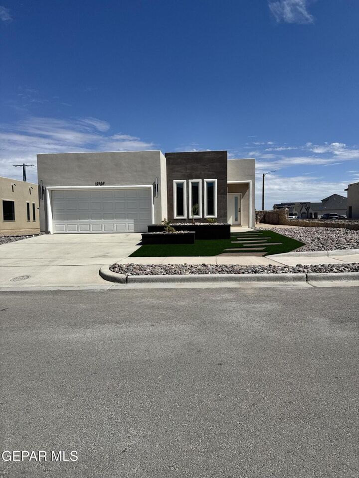 909 Raegil Street  El Paso TX 79928 photo