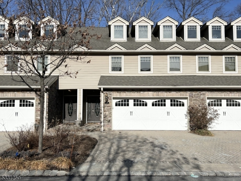 Property Photo:  17 Eggers Ct  NJ 07901 