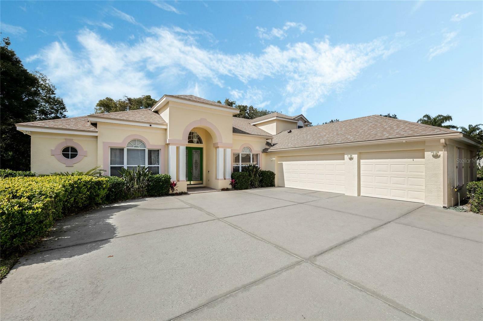 Property Photo: 126 Seville Chase Drive FL 32708