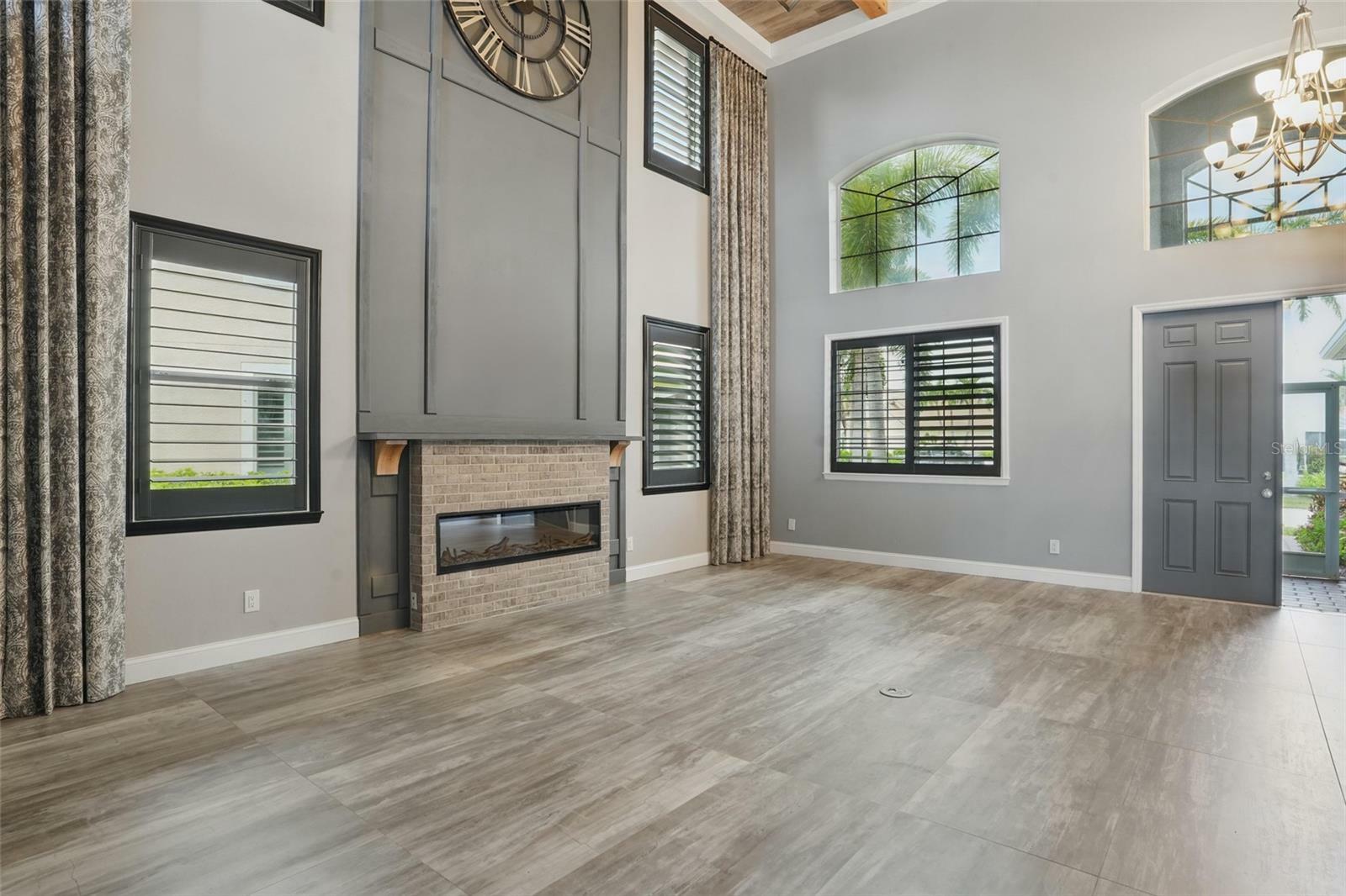 Property Photo: 2508 Blackburn Circle FL 33991